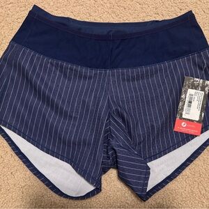 Oiselle Toolbelt Roga Short Women’s Size 2